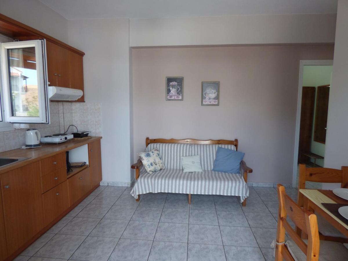 Anna Apartments Argostoli  Esterno foto