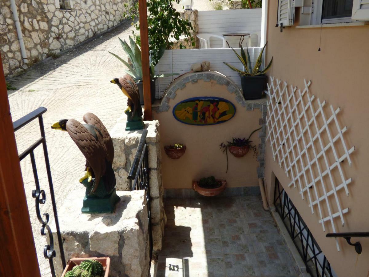 Anna Apartments Argostoli  Esterno foto